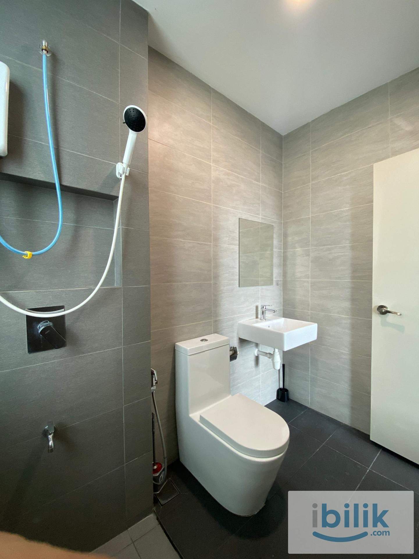 👩‍🦰👨 Mix Gender Master Room A (13A17) at Rica Residence, Sentul - Image 7
