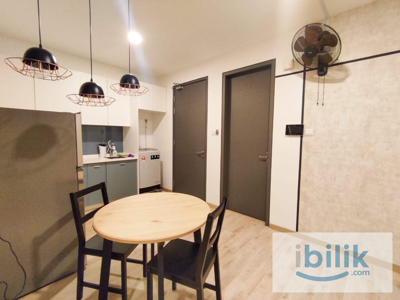 👩‍🦰 All Female Medium Room B at Emporis, Kota Damansara - Image 7