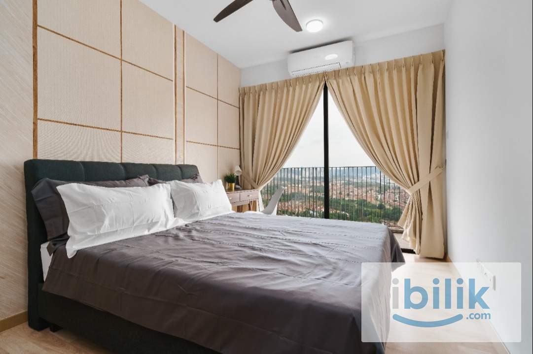 👩‍🦰 All Female Medium Room B at Emporis, Kota Damansara - Image 3