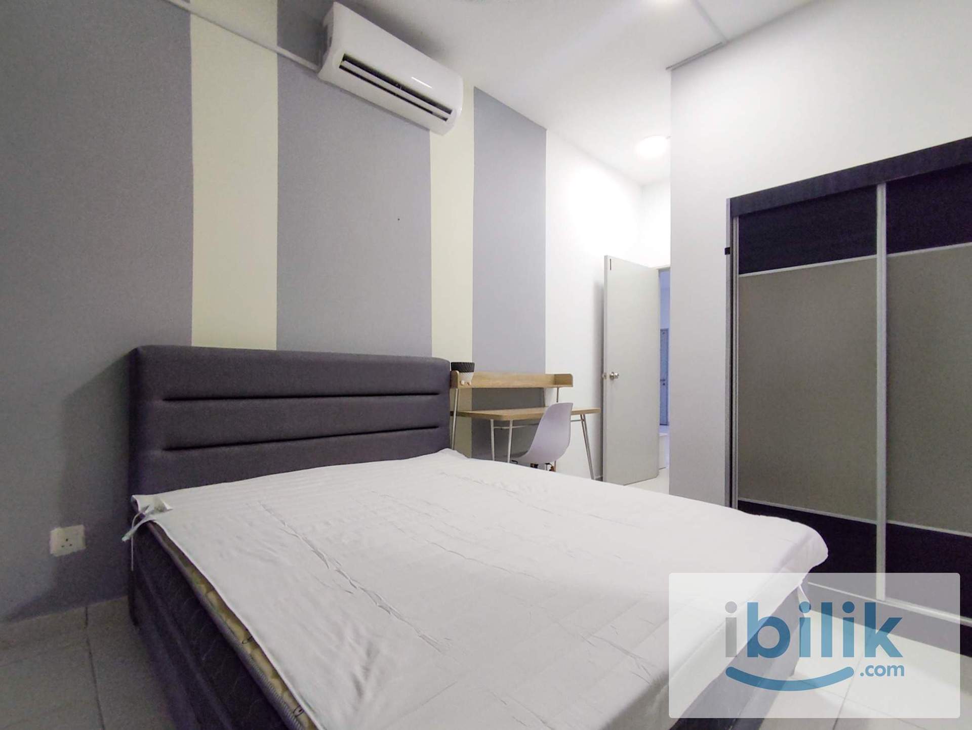 👩‍🦰 All Female Master Room A (Cosmo) Type 1 at The Zizz, Damansara Damai - Image 1