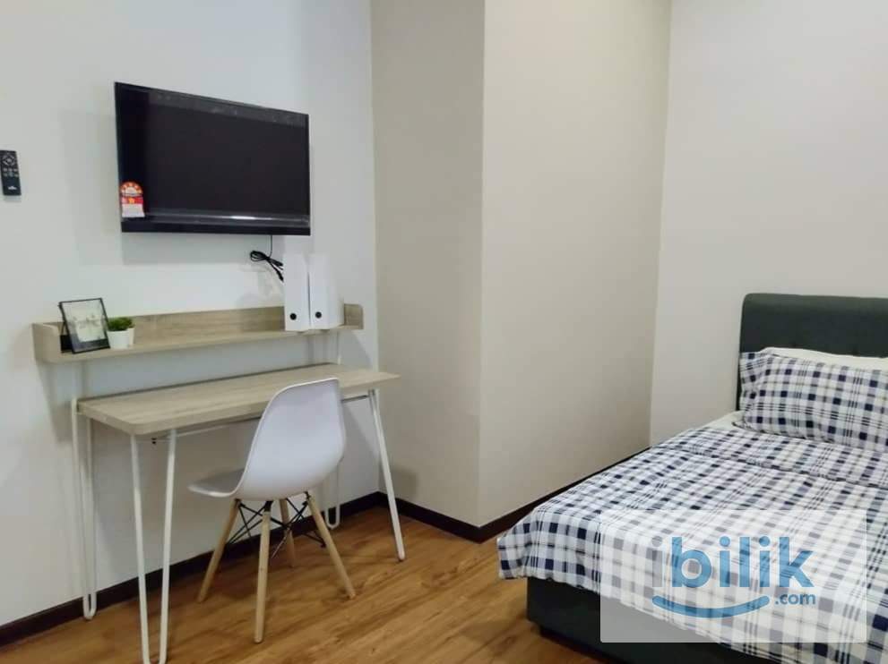 👩‍🦰 All Female Medium Room B at 7 Tree Seven, Cheras Selangor 🚌 Rapid KL On-Demand Van to MRT Bukit Dukung - Image 1