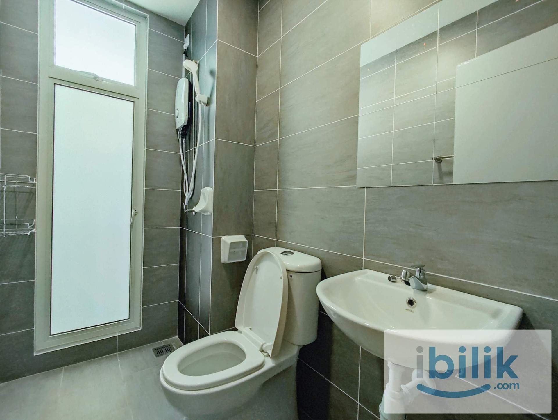 👨 All Male Medium Room C at Residensi Suasana, Damansara Damai - Image 5