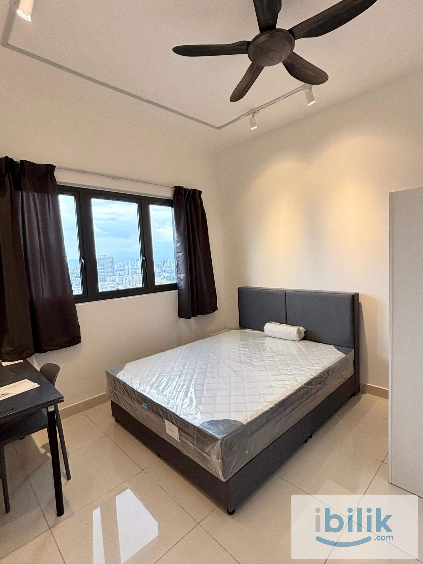 MRT Master Room for rent (MRT Taman Pertama) - Image 1
