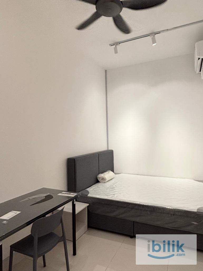 MRT Single Room for rent (MRT Taman Pertama) - Image 1