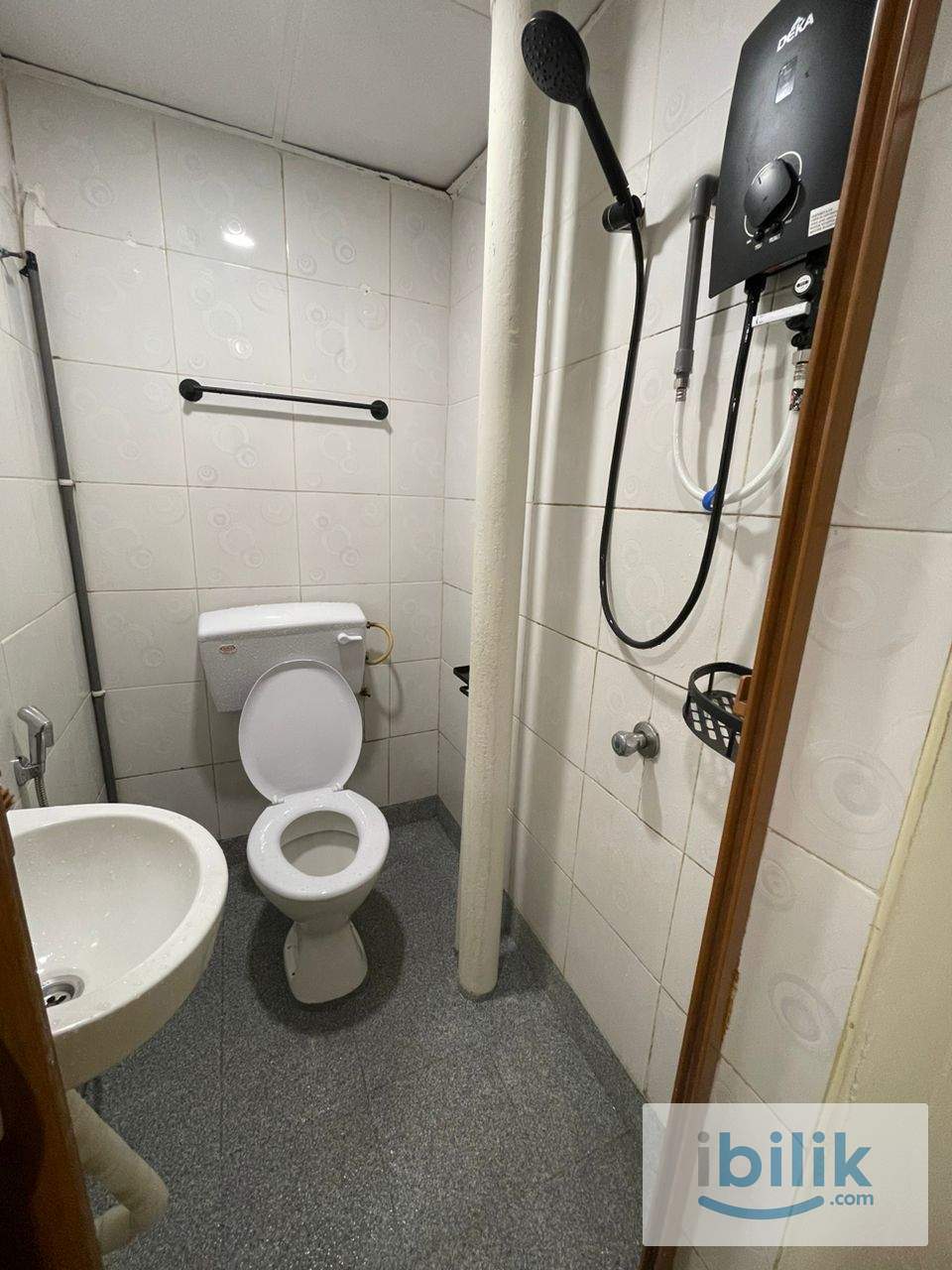KL Sentral ZERO DEPOSIT Single Master Room For Rent , Move In Ready , Walking Distance To KL Sentral - Image 4