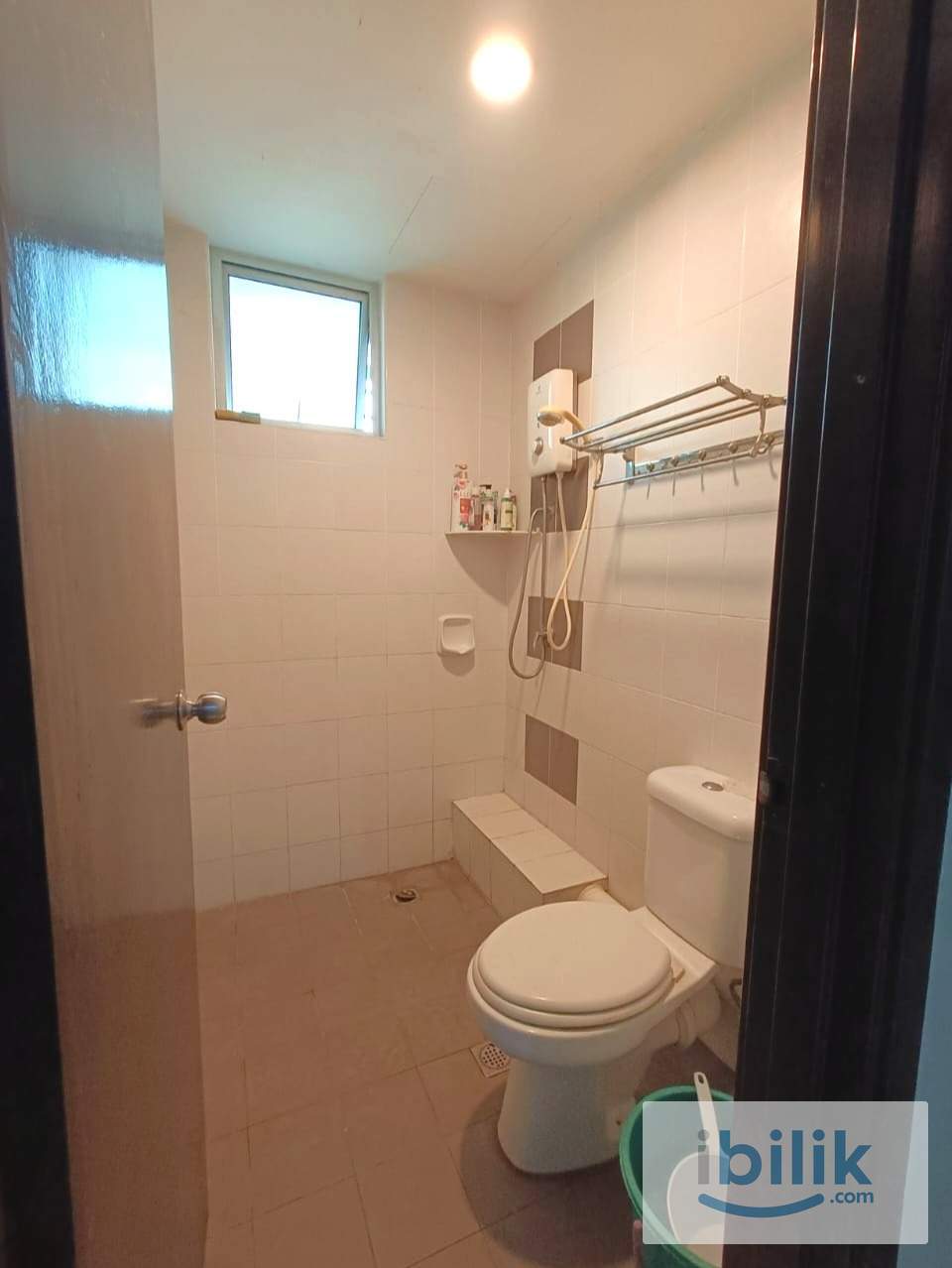 Middle Room - Image 2