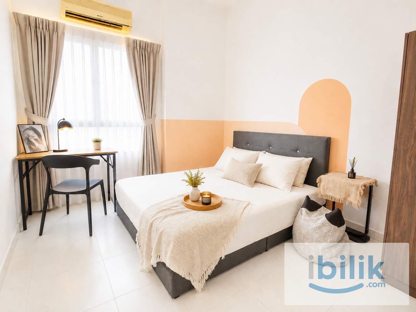 Master Room - Image 1