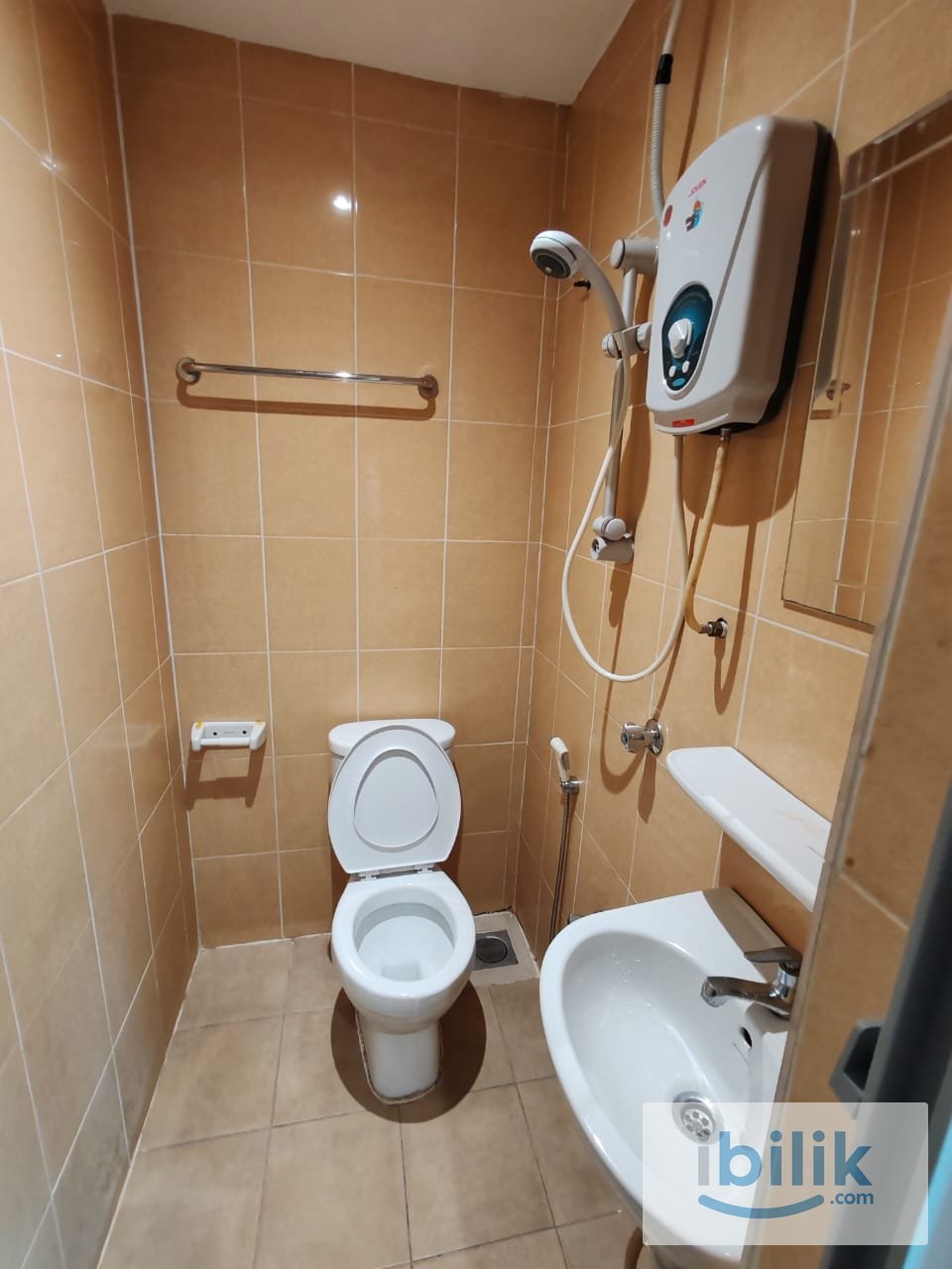 Single Room @ Jalan Rimbunan Raya, Laman Rimbunan near MRT 2 Kepong Baru, Kepong, KL  - Image 2