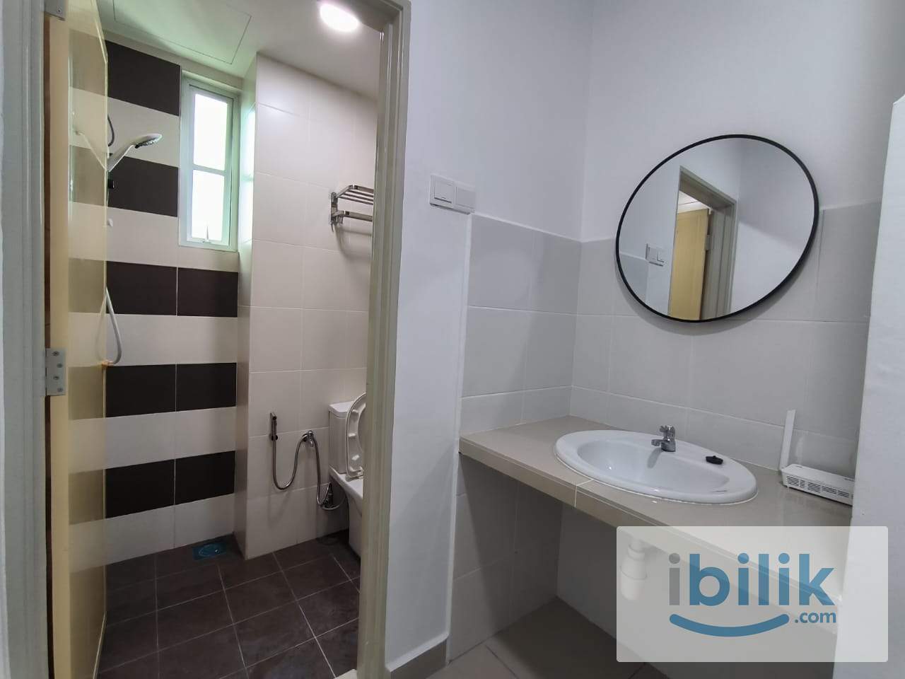 Cozy Medium Bedroom in Simpang Ampat, Penang - Image 3