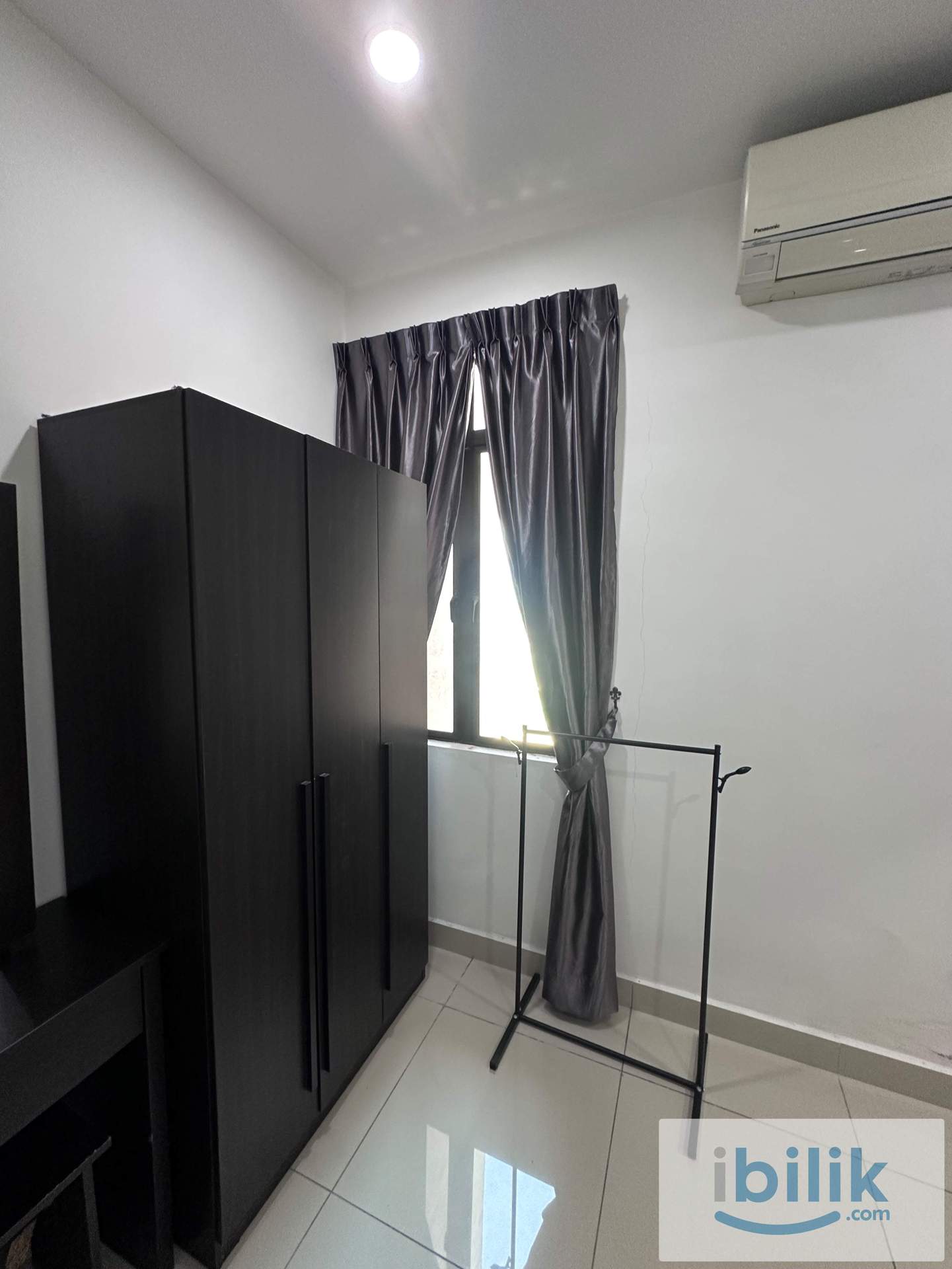 Female Muslim Medium Room for Rent - Image 2