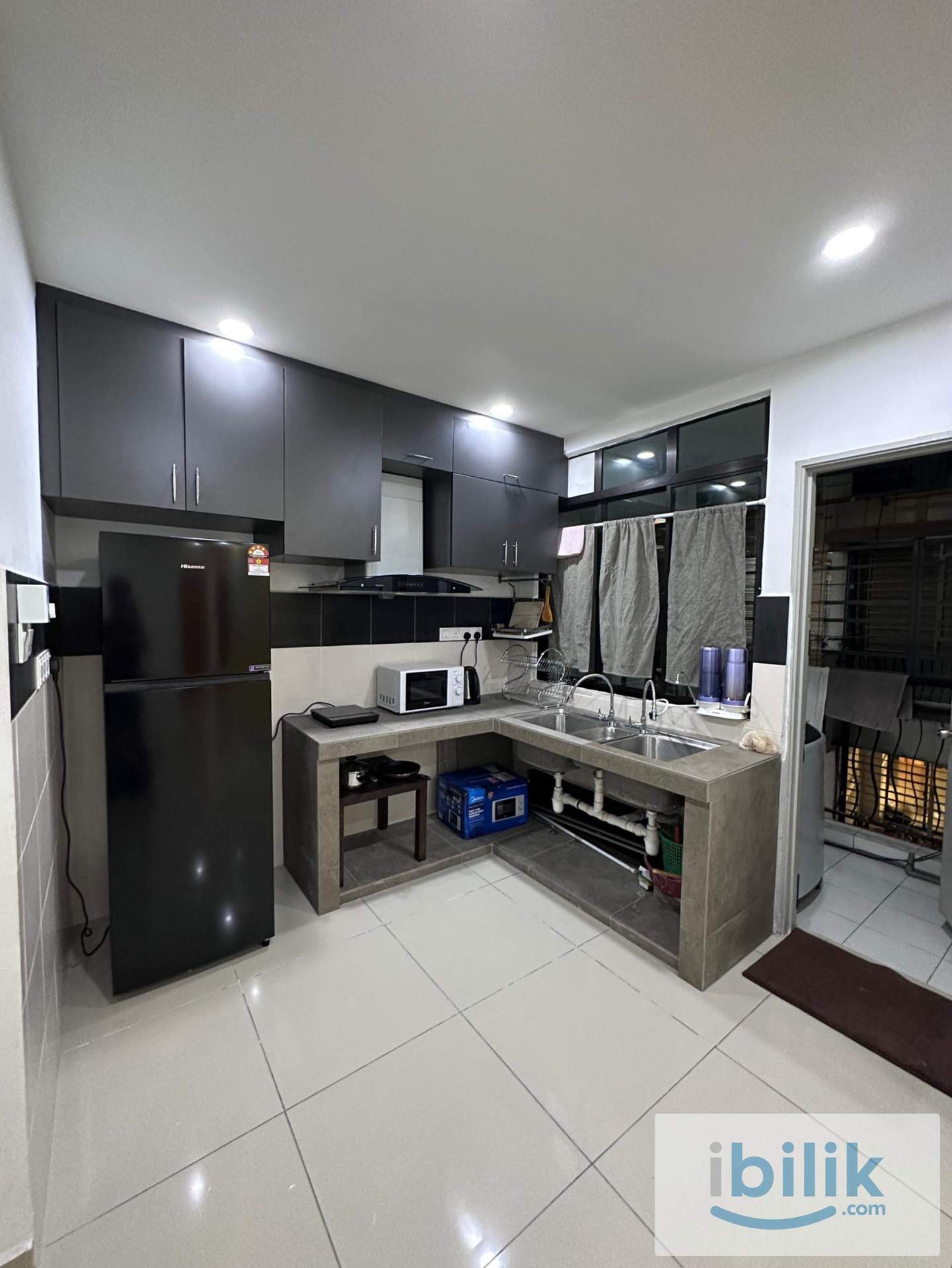 One Damansara Female unit Medium Room - Image 4