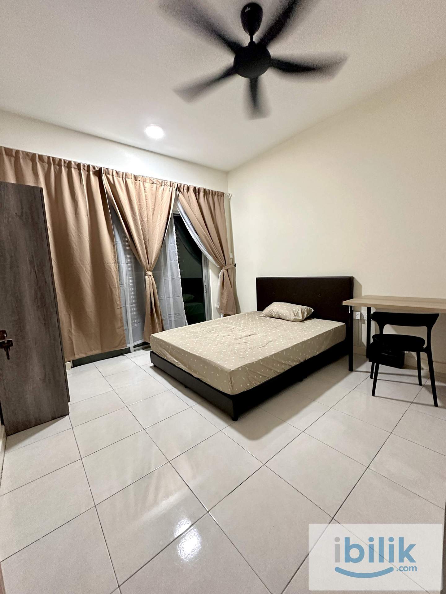 Brand New Female Middle Room for Rent - Image 1