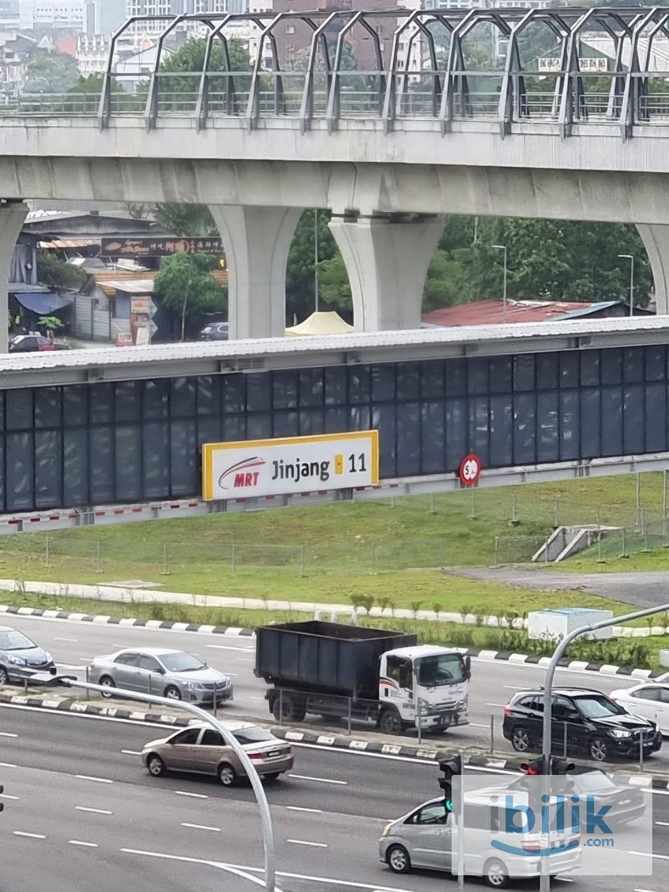 [Suite Enesta] Medium Room Share Bathroom Opposite MRT, GoKL Bus direct Publika - Image 2