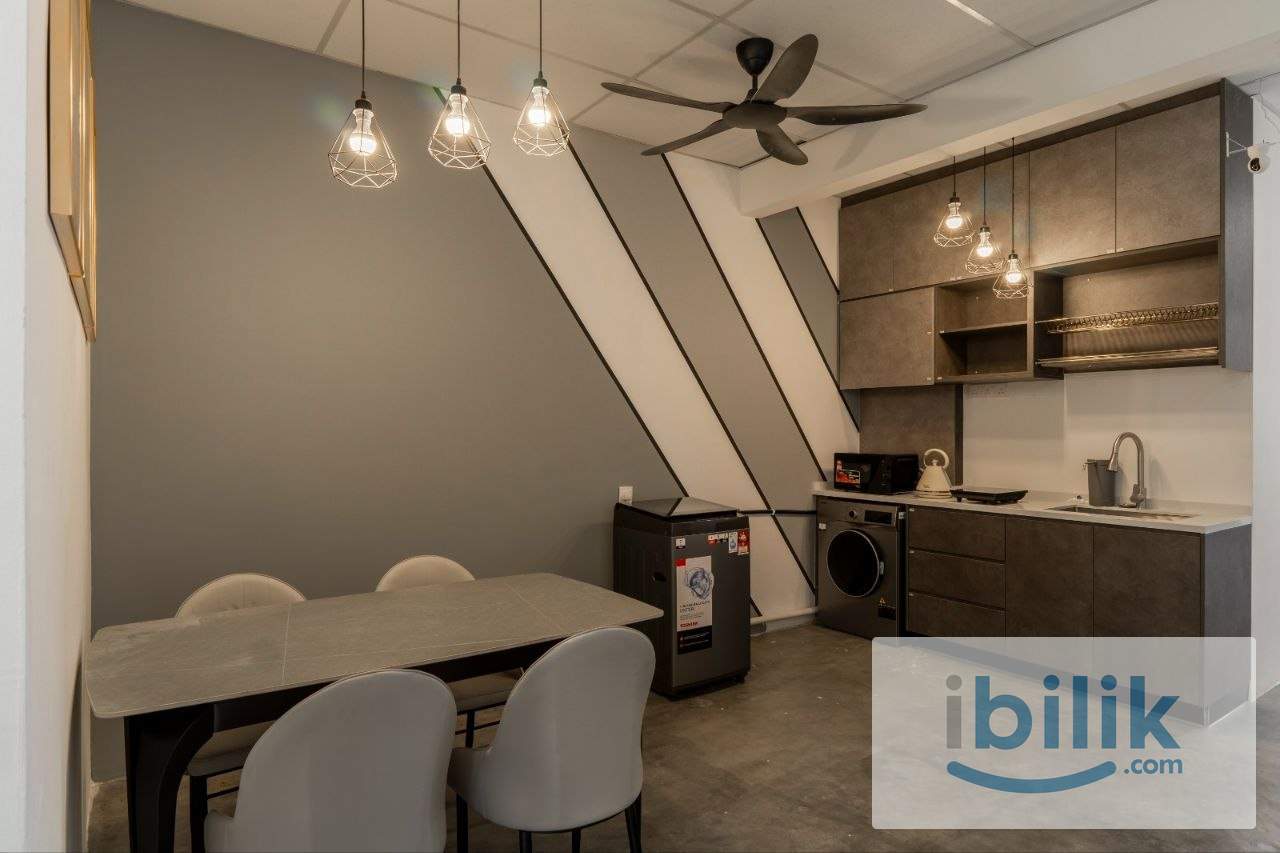 [UC Square] Studio Style Master Room with Bathroom Rent Walking Distance to UCSI, IKON Connaught - Image 3