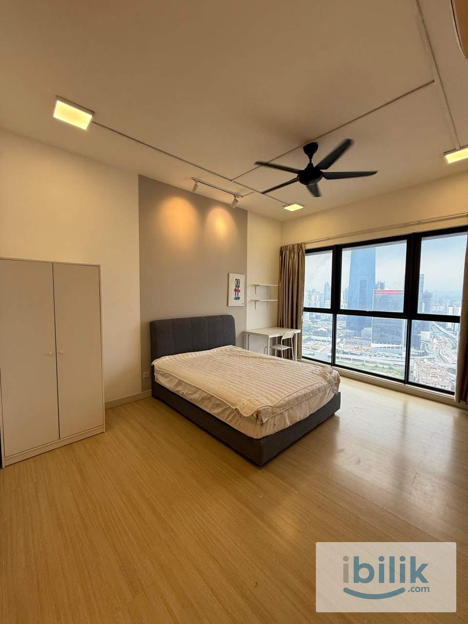 [Continew Residence] Master Room Rent Near MyTown, Pudu, Chan Sow Lin - Image 1