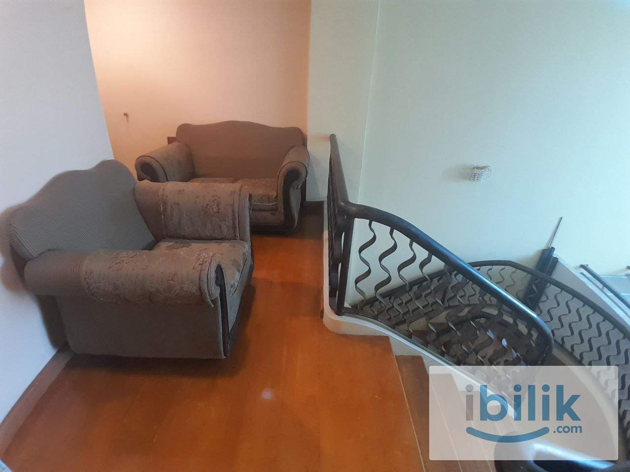 [Villa Scott] Master Room with Bathroom Rent Near Brickfields, KL Sentral, NU Sentral - Image 1