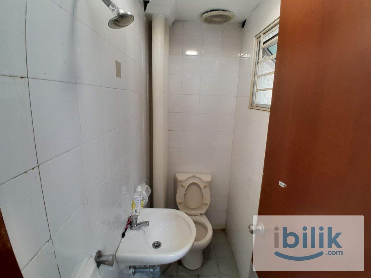 [Suasana Sentral Condo] Mixed Gender Unit Master Room with Private Toilet Near NU Sentral, Concentrix, Bangsar, TDCX - Image 5