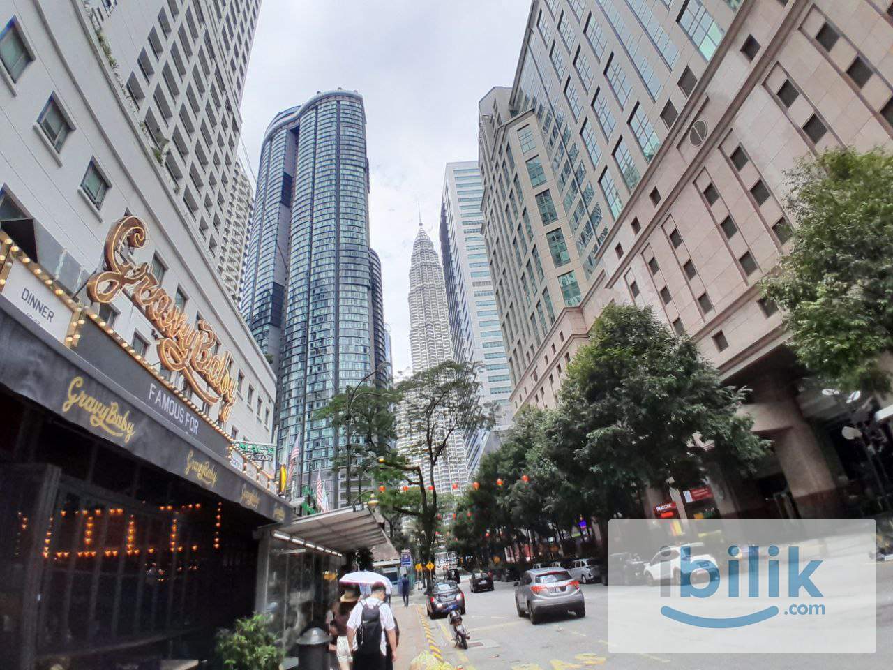 [Crown Regency] July Vacant Medium Room Rent Near KLCC, Jalan Sultan Ismail - Image 2