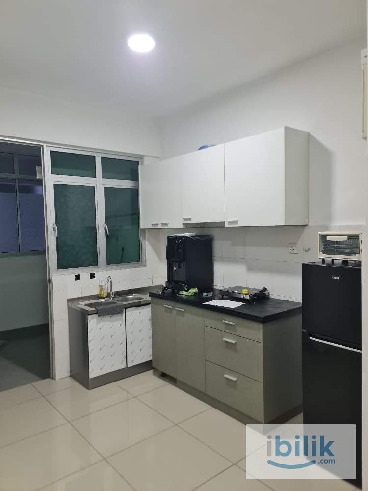[Kiara Residence 2] Mix Gender Unit Middle Room with Aircond Near LRT Awan Besar,  Bus to Pavilion 2 - Image 6
