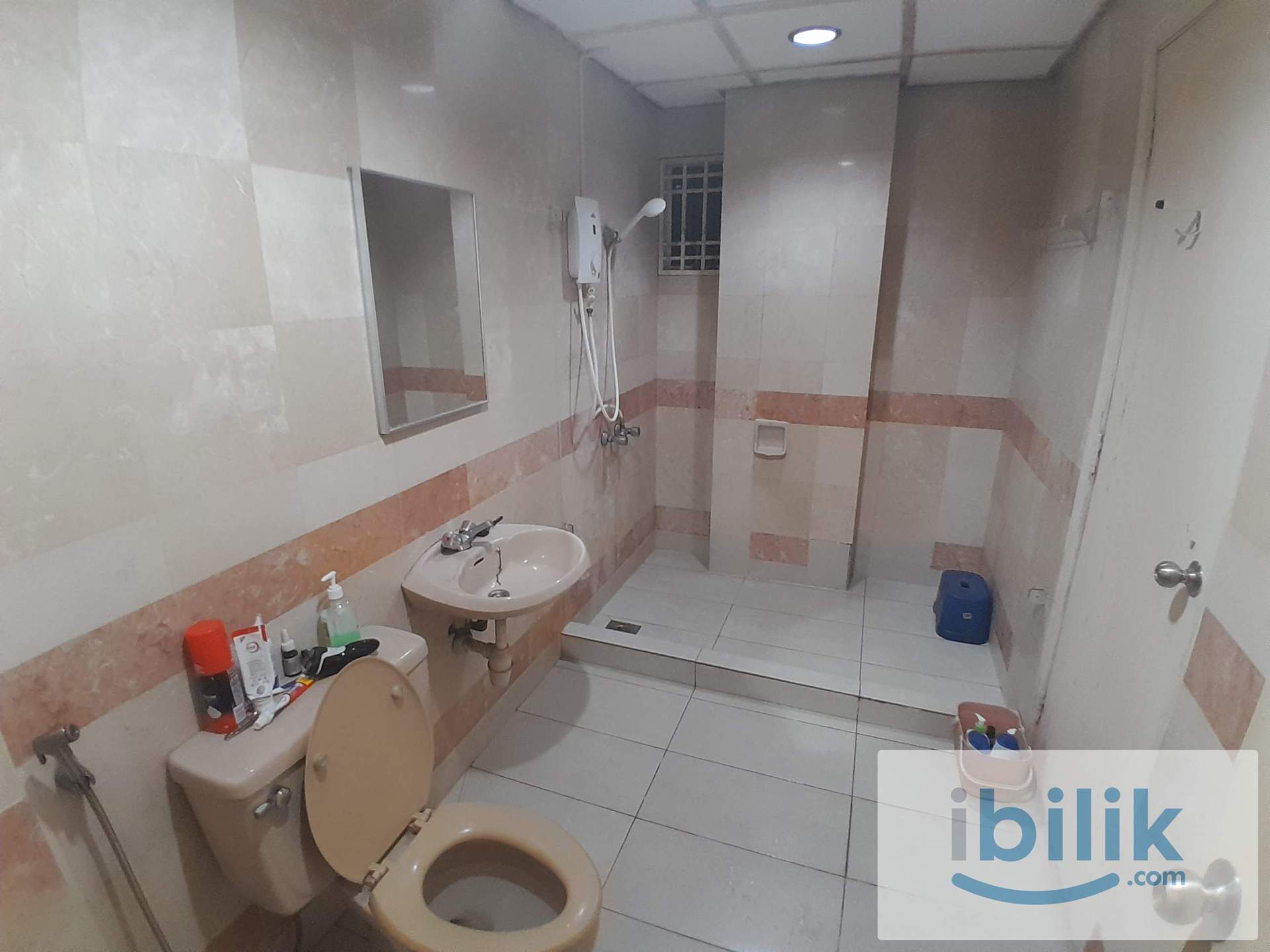 [Villa Scott] Small Room Rent Near KL Sentral, NU Sentral - Image 3