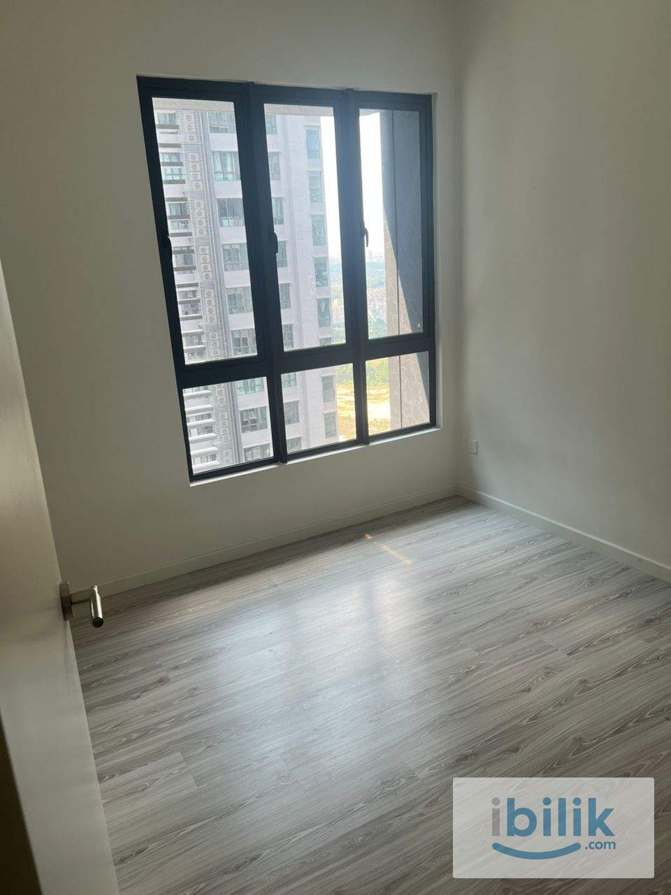 METACITY STUDIO  WALK TO MRT PUTRA PERMAI ONLY RM1100 - Image 2