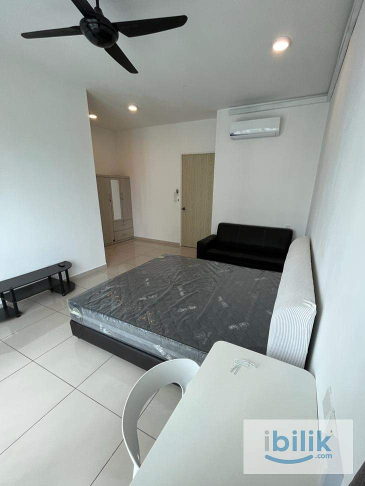Master Room - Image 3