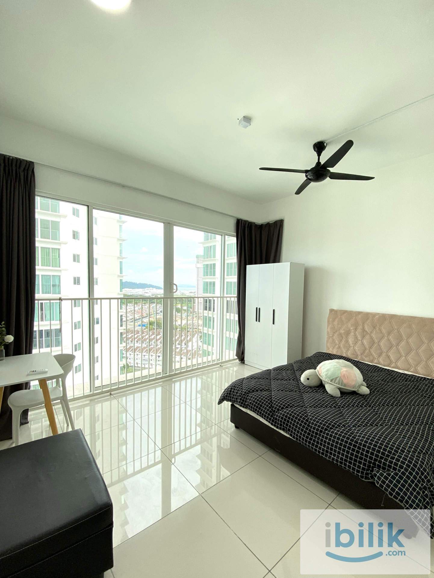 Balcony Room - Image 1