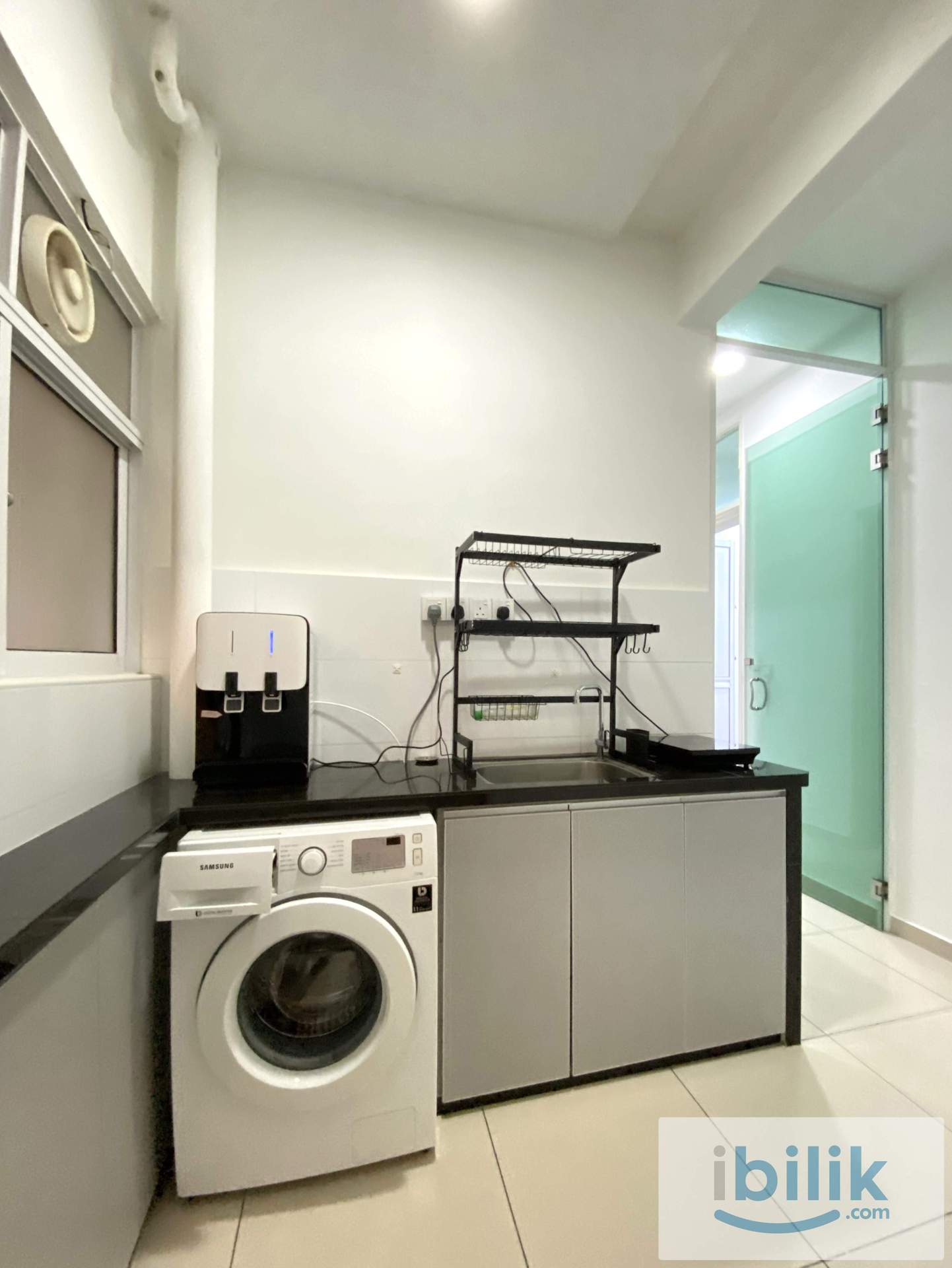 Master Room - Image 5