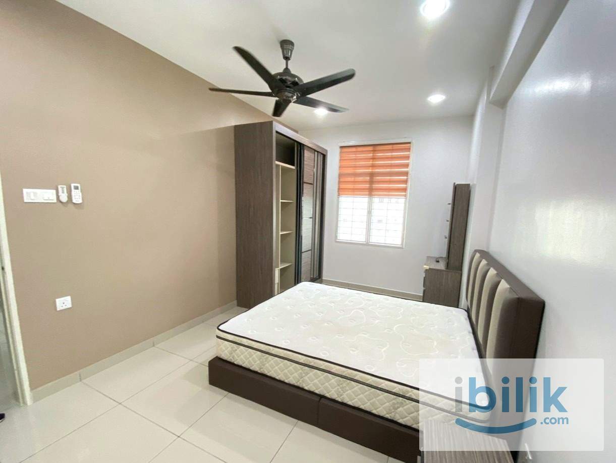 Master Room - Image 1