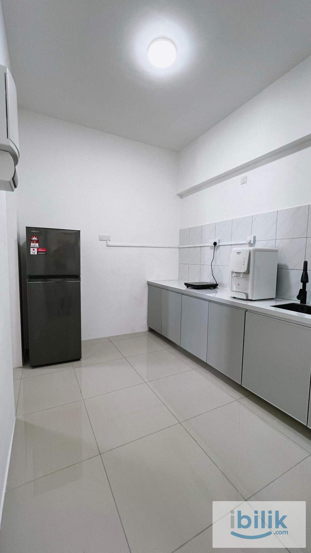 Master Room - Image 5
