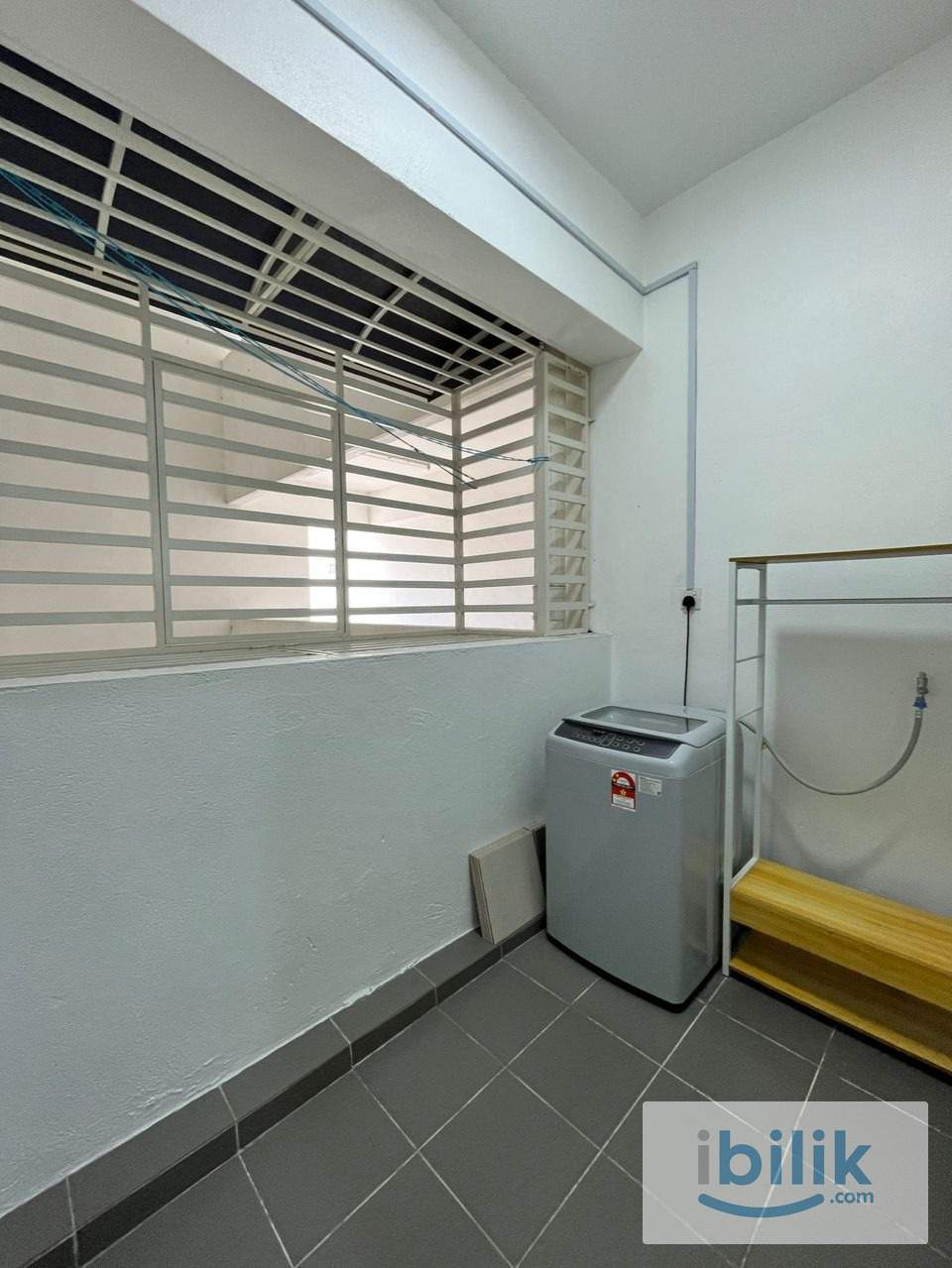 Master Room - Image 5