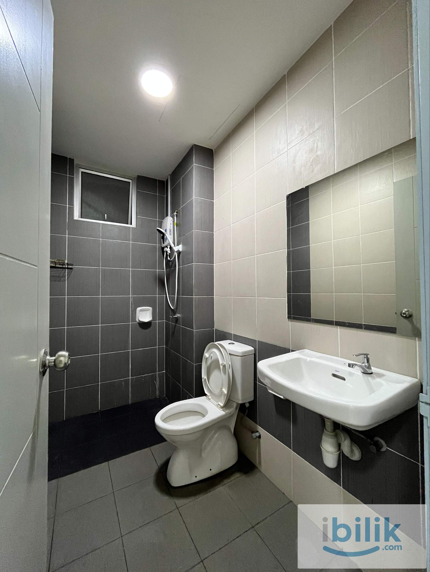 Single Room for Male - Image 4
