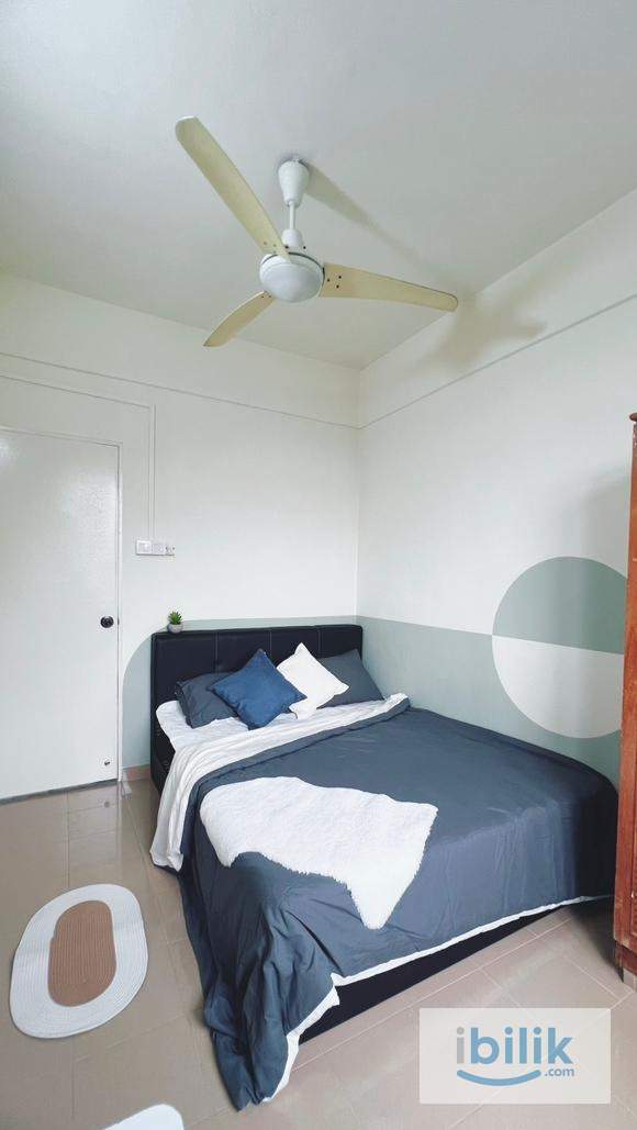 Medium Room - Image 2
