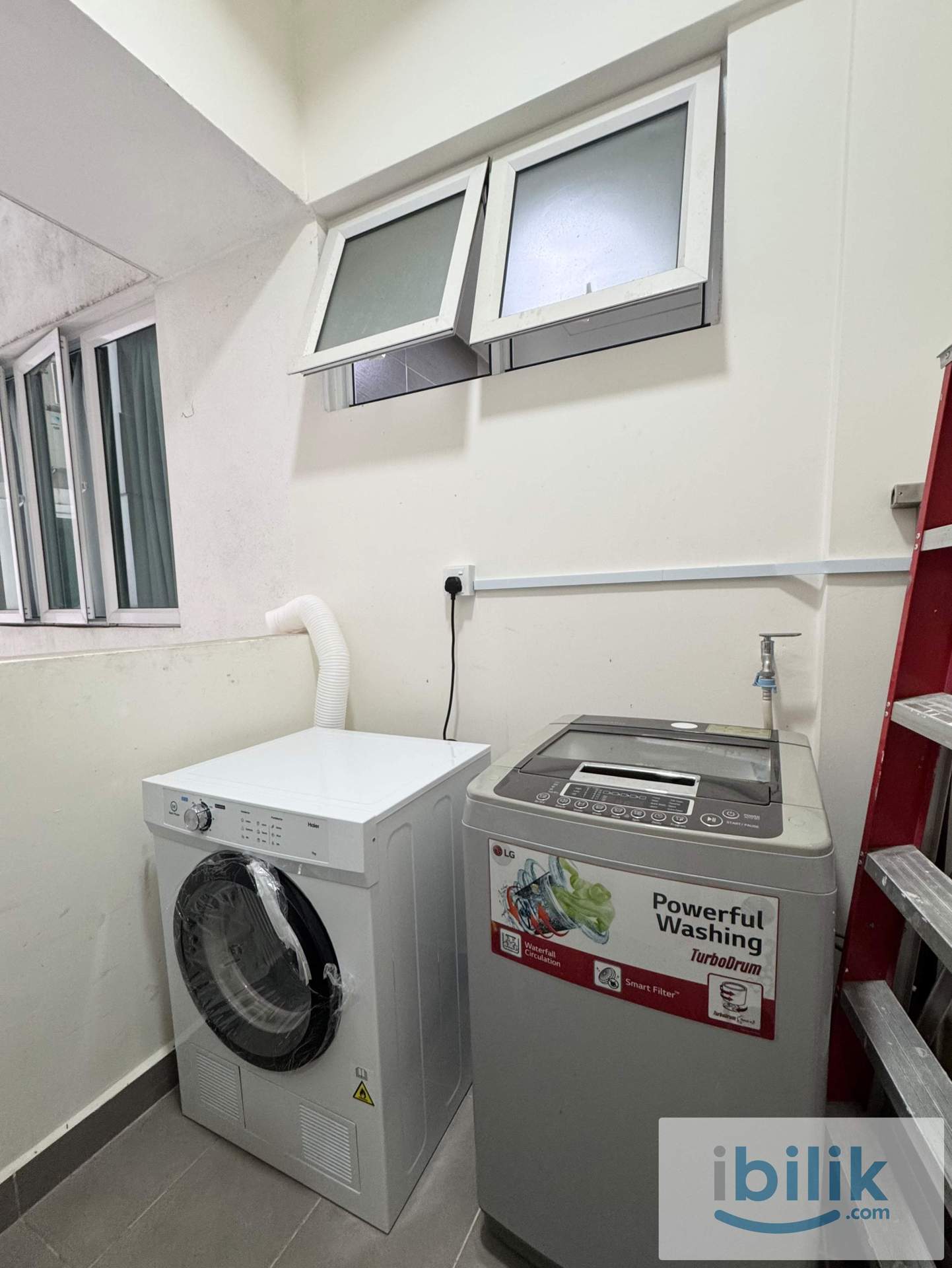 Male Master Room - Image 3