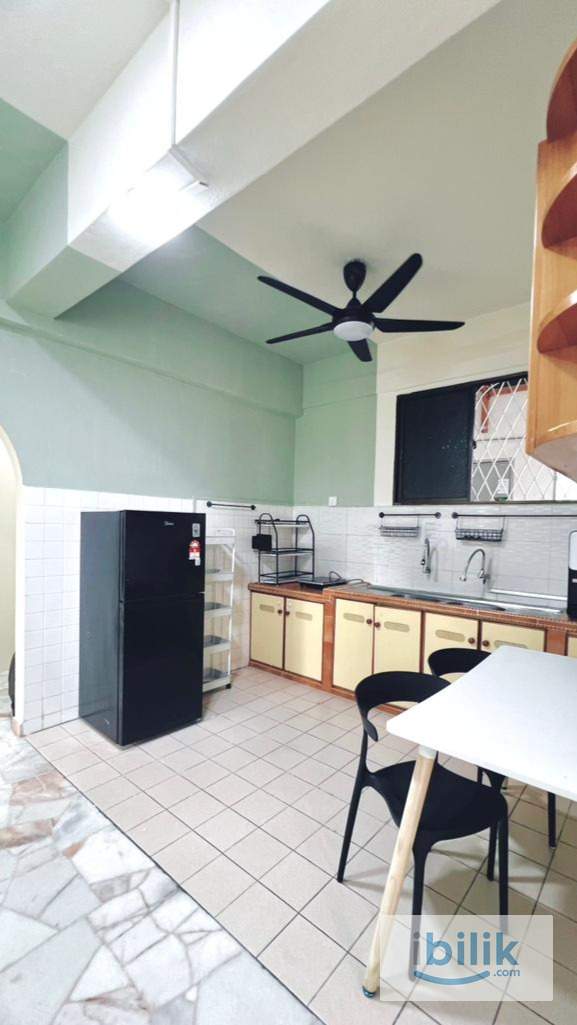 Medium Room for rent in Bukit Jambu - Image 3
