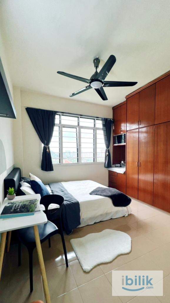 Master Room for rent - Image 1