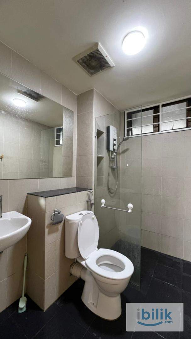 Master Room for rent - Image 4