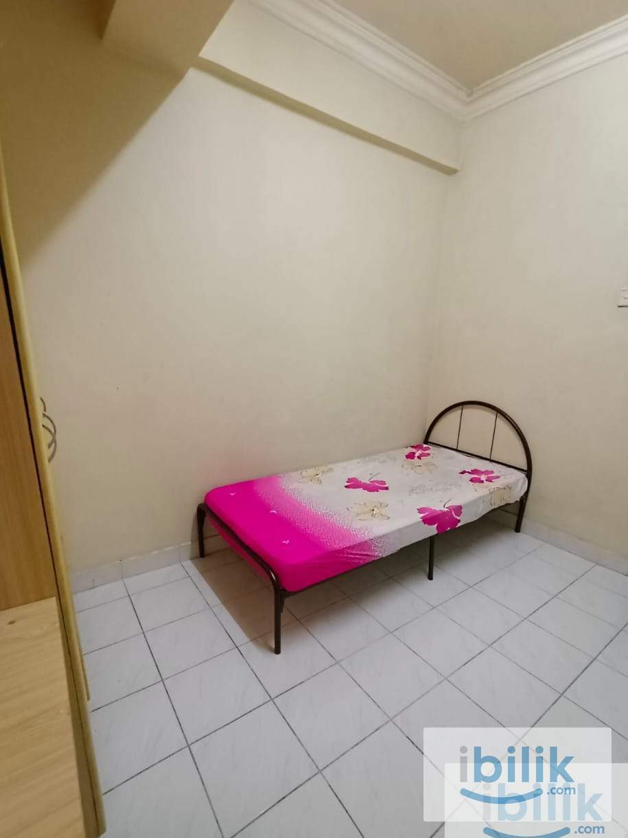 Small room walking distance to LRT @ RM 450 - Image 2