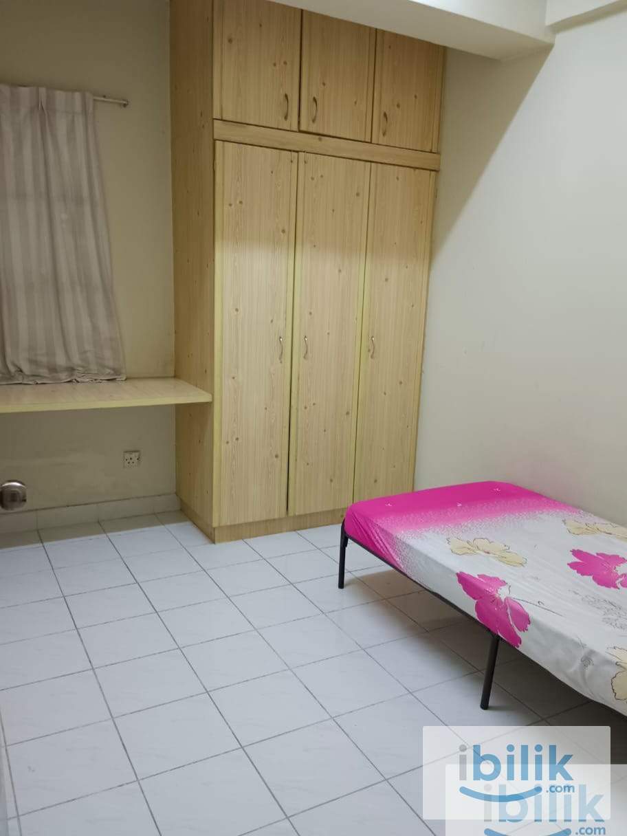 Small room walking distance to LRT @ RM 450 - Image 1