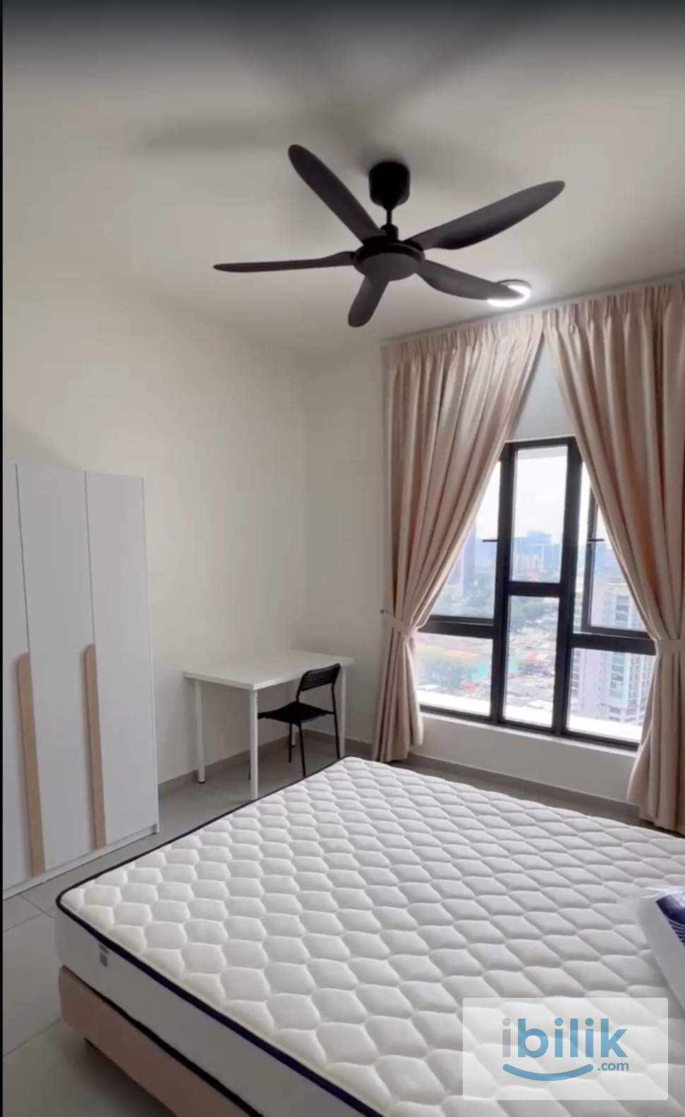 Master Room at D’Ivo Residence, next to Millerz Old Klang Road - Image 1
