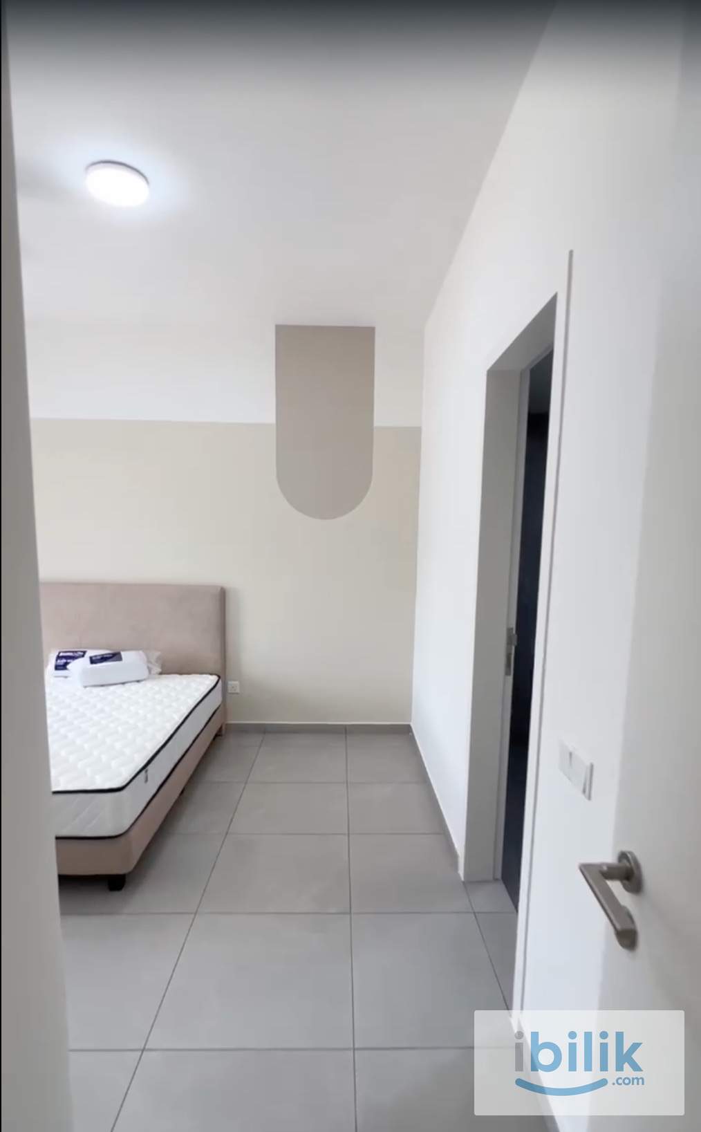Master Room at D’Ivo Residence, next to Millerz Old Klang Road - Image 2