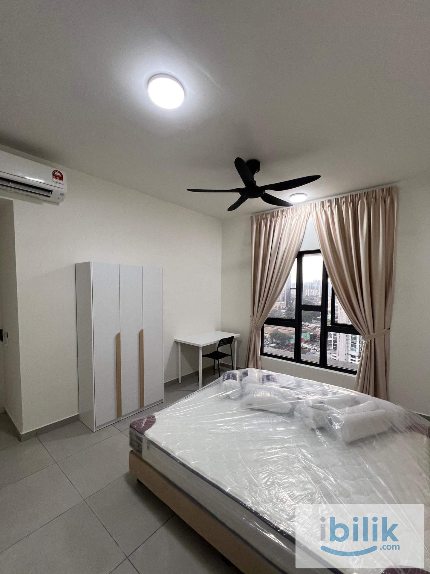 Medium Room at D’Ivo Residence at Old Klang Road - Image 1