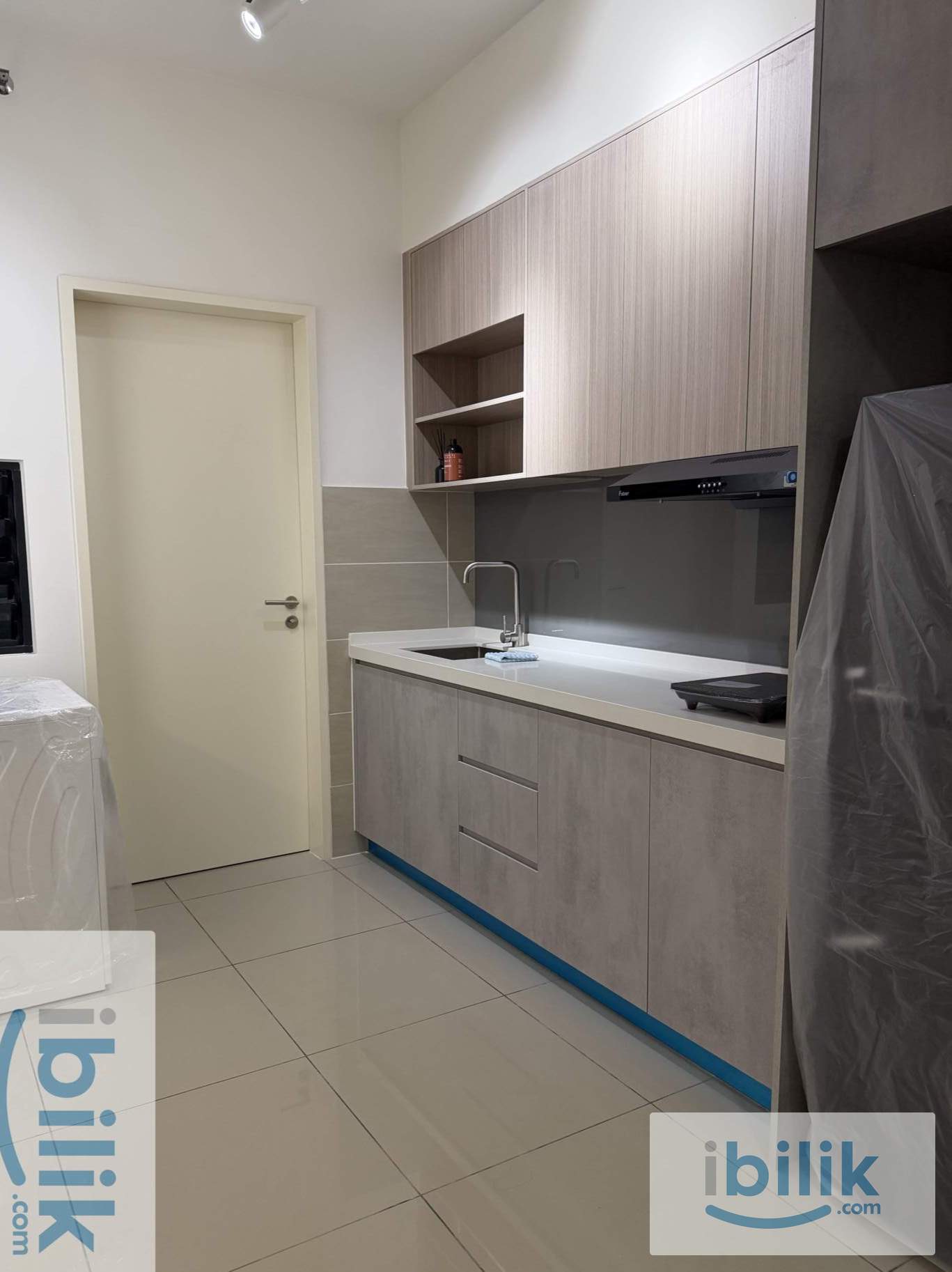 Master Room at D’Clover Residence at Damansara Perdana - Image 7