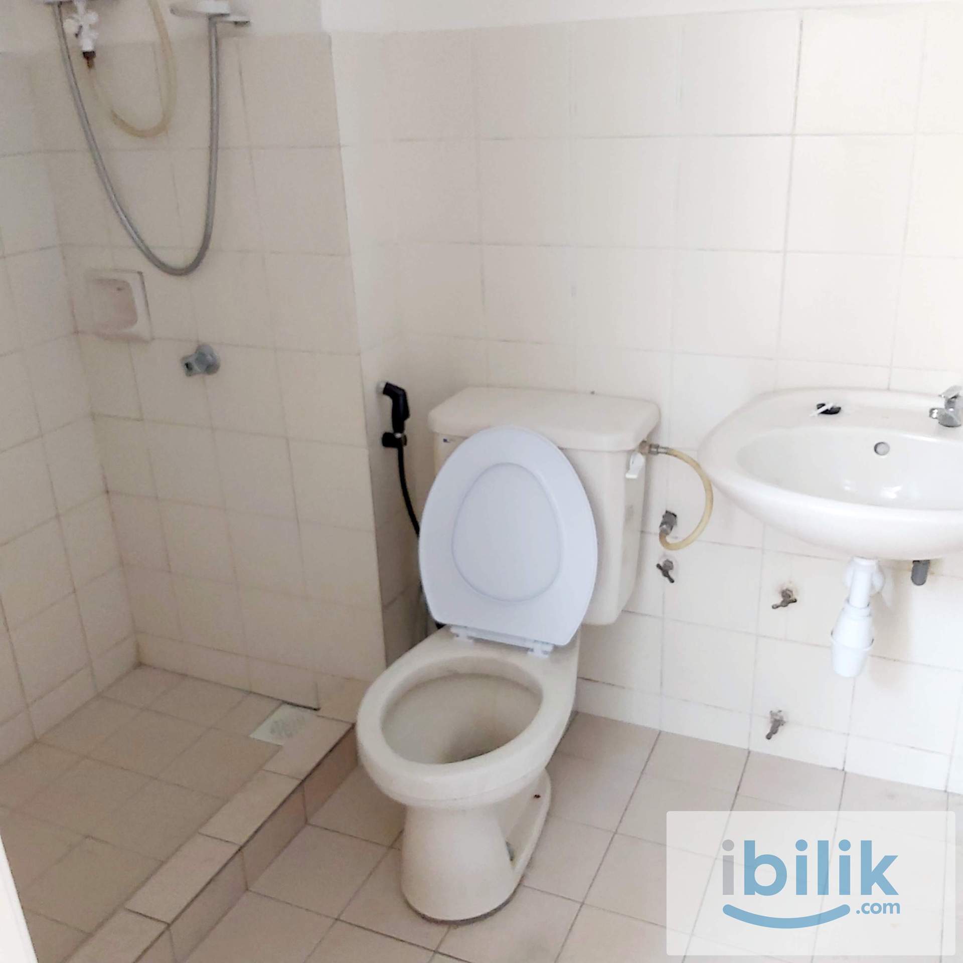 Muslimah Sharing room ✨✨at Cyberia SmartHomes, Cyberjaya - Walking to Tamarind Square/MMU/UOC/DPulze A2R4 - Image 3