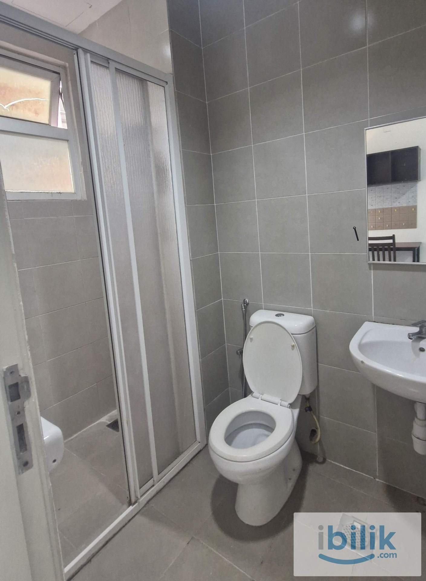 Master Room - Female Only✨at Mutiara Ville, Cyberjaya - Walking to Tamarind Square/Cyberjaya Hospital/MMU-UOC - Image 5