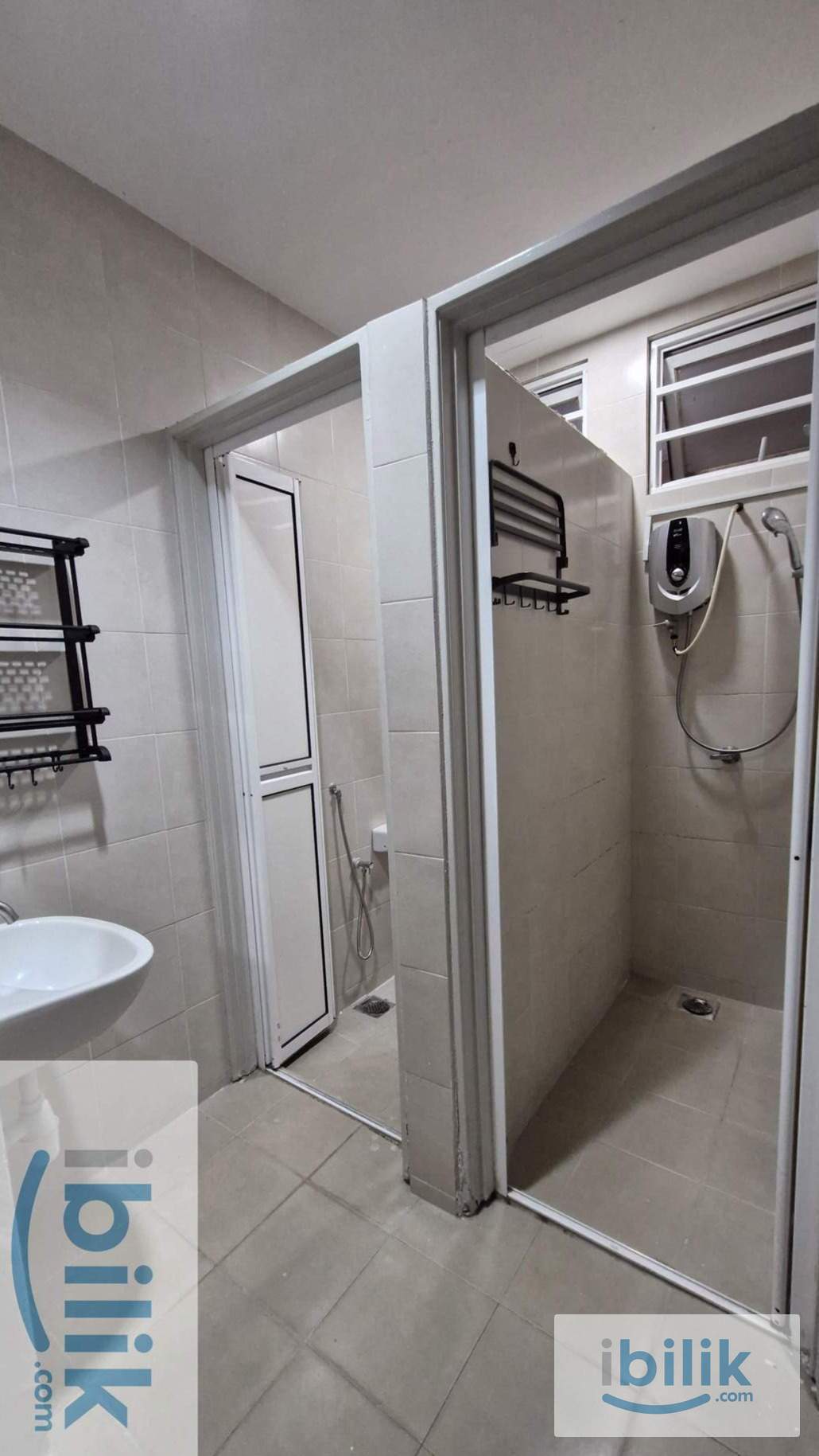 Spacious Single Room Female Only✨at Mutiara Ville, Cyberjaya - Walking to Tamarind Square/Cyberjaya Hosp/MMU-UOC - Image 4
