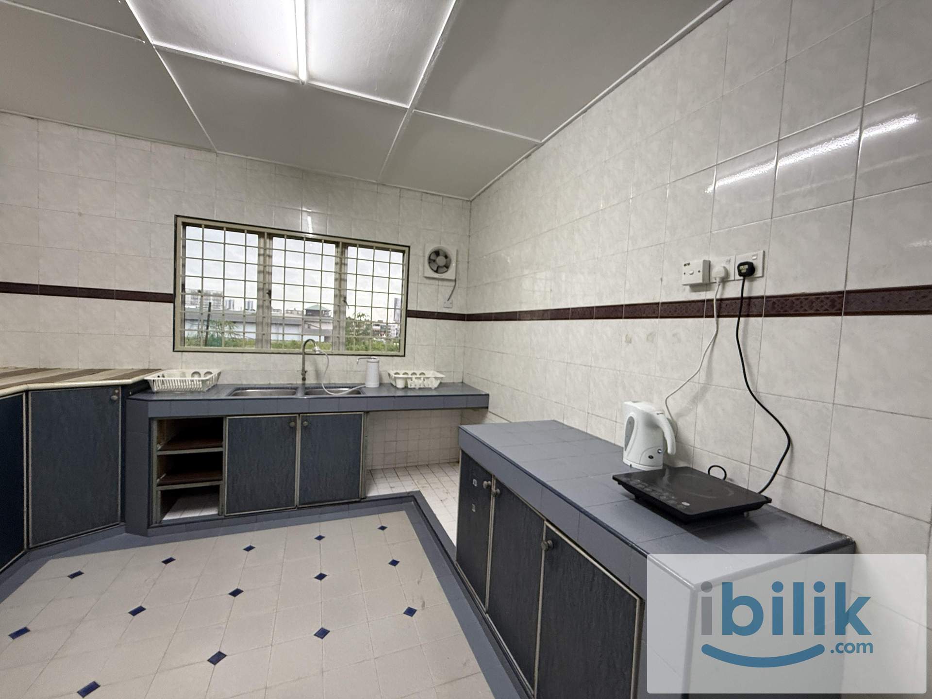 Master Room for Rent | Taman Wawasan, Puchong - Image 4