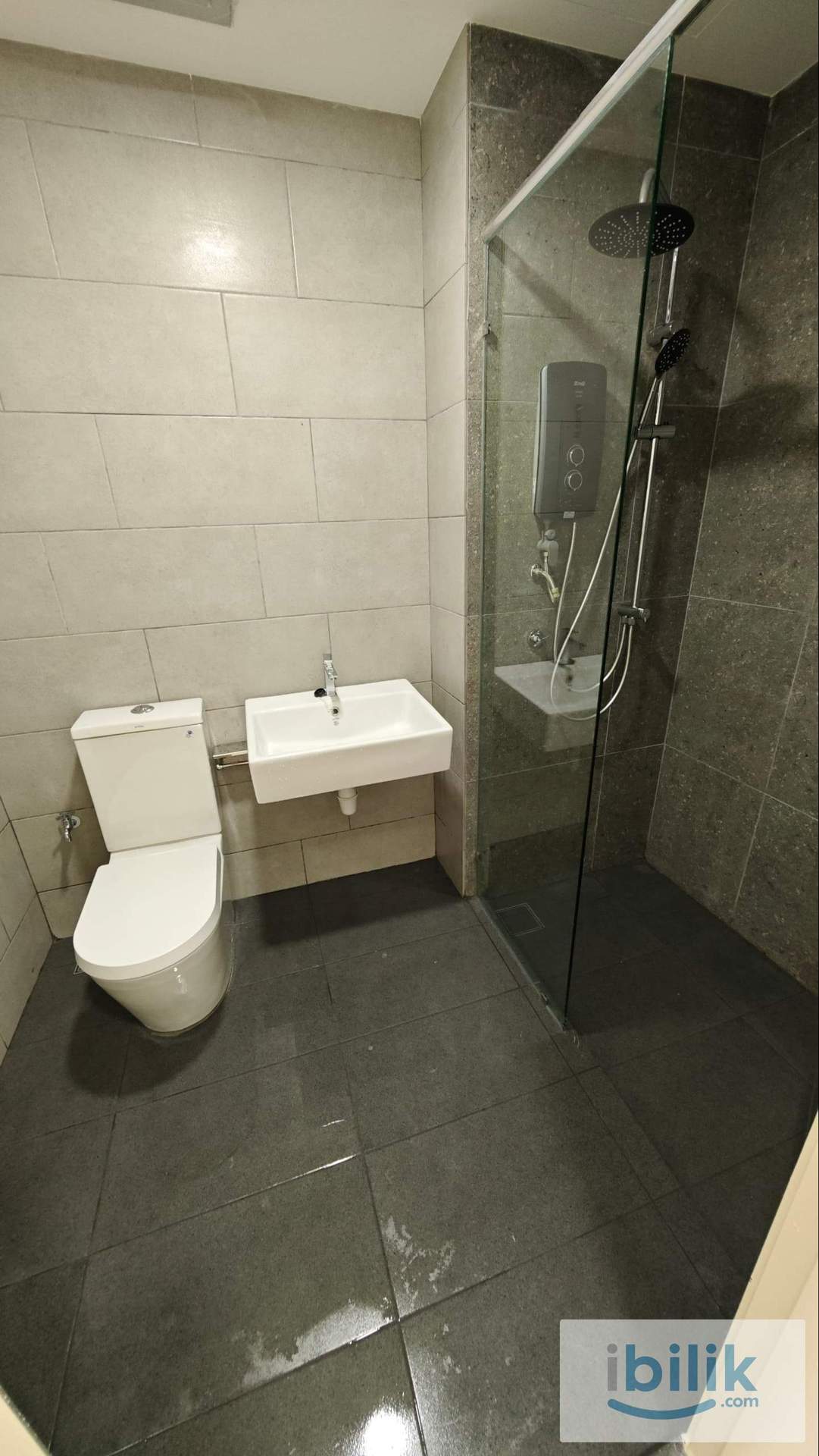 [FEMALE UNIT] Middle Room Meta Residence - Image 5