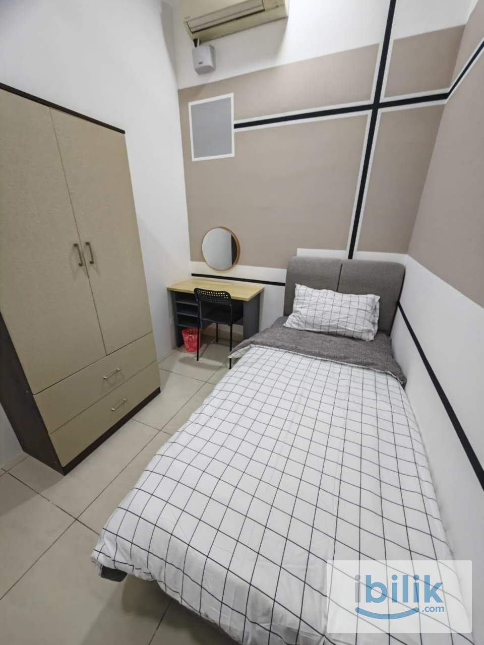 [MIXED UNIT] Zenith Residence KJ Small Room - Image 1