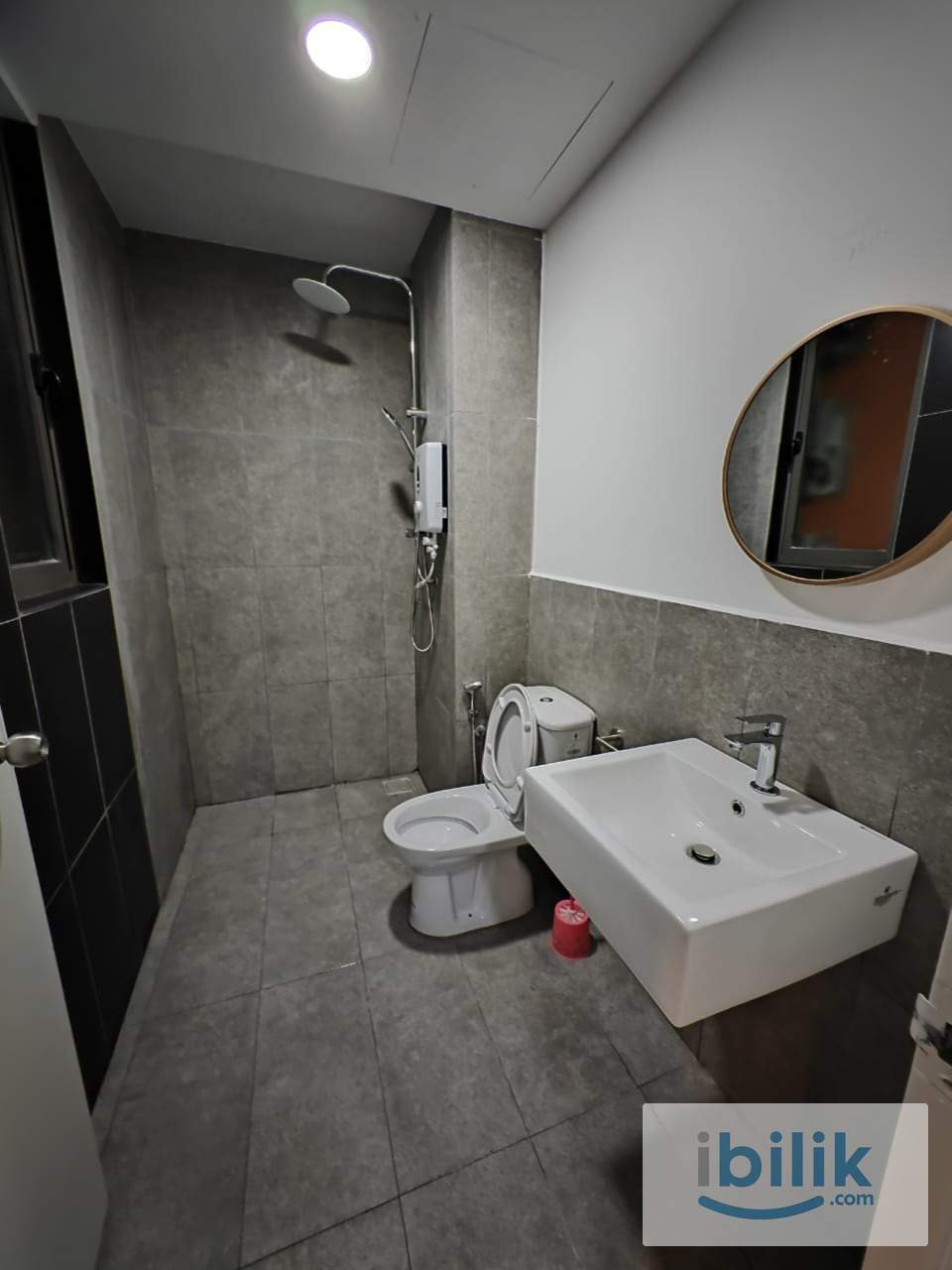 [MIXED UNIT] Suite Enesta Kepong Middle Room - Image 6